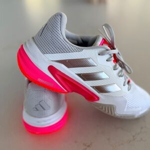 BARRICADE 13 TENNIS SHOES  ADIDAS SIZE 9 women